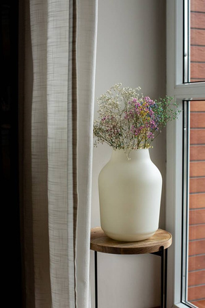 Decorative vase W-474 H:32,5cm D:23cm cream