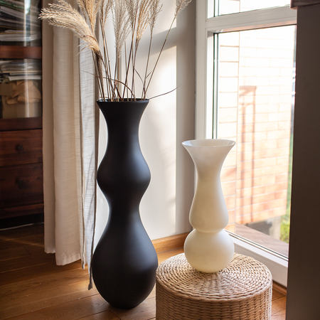 High vase W-441B black matt H: 70cm D: 23cm