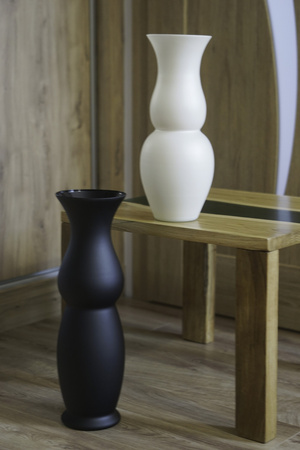 Decorative vase W-541 cream H: 40cm D: 15,5cm